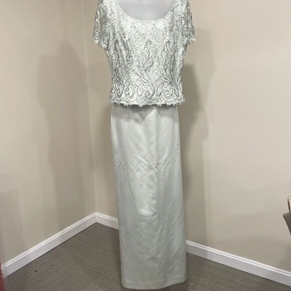 Marie St. Claire 2 pc dress.  Beaded top size 10.  Skirt size 14. - Picture 1 of 15